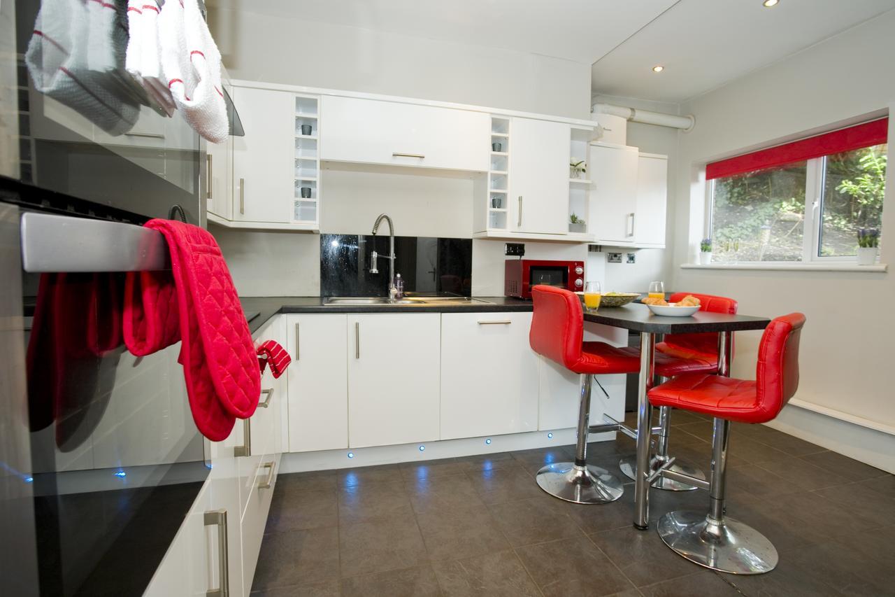 Large 2 Bedroom Apt - Near Beach - Free Parking Bournemouth Esterno foto